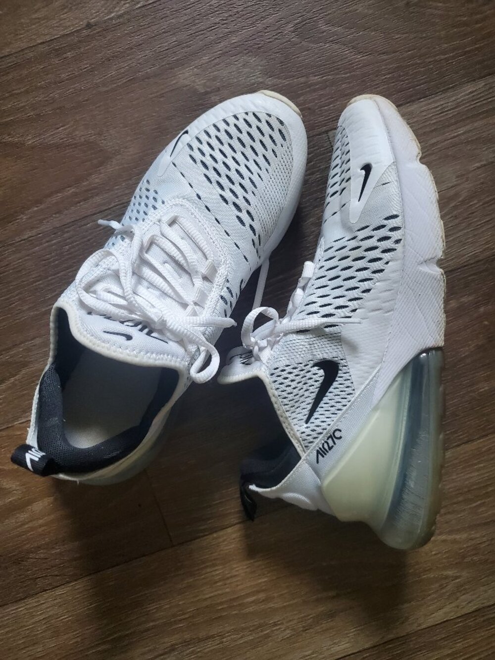 Women's Nike Air Max 270 Size 9.5 White/Gray/Black Athletic Sneaker Gym Shoes